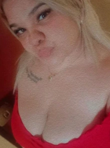 Descubre mujeres como Debora en nuestro listado de kines coroa en Lima Metropolitana