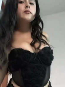 Marybel, elegancia y clase como kinesióloga profesional